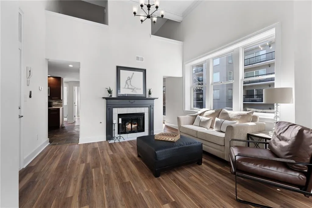 1116 Piedmont Avenue Ne Unit 12, Atlanta, Georgia 30309, 3 Bedrooms Bedrooms, ,3 BathroomsBathrooms,Residential,For Sale,1116 Piedmont Avenue Ne Unit 12,7536532