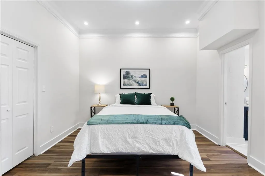 1116 Piedmont Avenue Ne Unit 12, Atlanta, Georgia 30309, 3 Bedrooms Bedrooms, ,3 BathroomsBathrooms,Residential,For Sale,1116 Piedmont Avenue Ne Unit 12,7536532