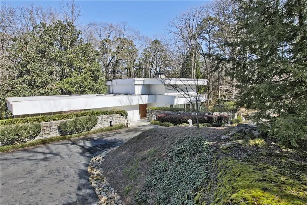 4363 Paran Place Nw, Atlanta, Georgia 30327, 4 Bedrooms Bedrooms, ,4 BathroomsBathrooms,Residential,Sold,4363 Paran Place Nw,5988214