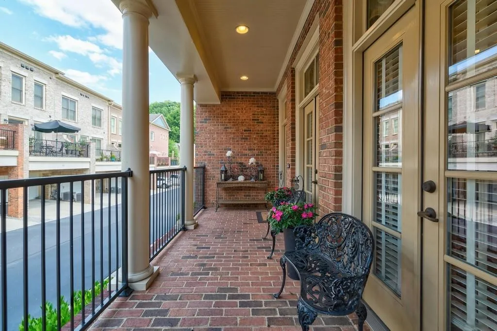 1201 Riverscall Lane, Atlanta, Georgia 30339, 5 Bedrooms Bedrooms, ,4 BathroomsBathrooms,Residential,Sold,1201 Riverscall Lane,6602153