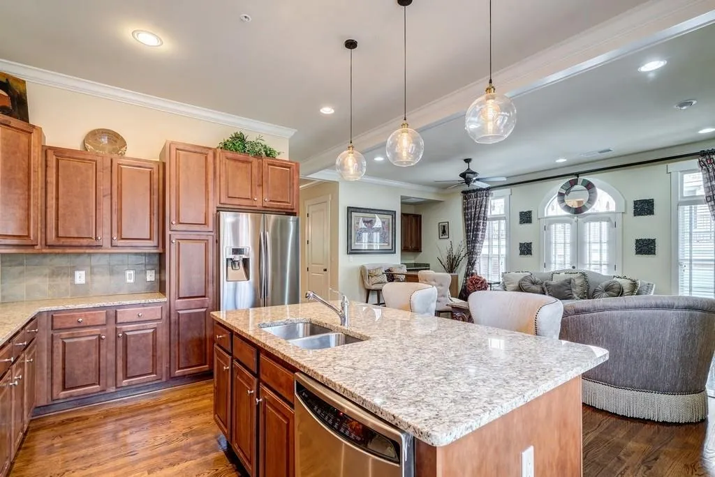 1201 Riverscall Lane, Atlanta, Georgia 30339, 5 Bedrooms Bedrooms, ,4 BathroomsBathrooms,Residential,Sold,1201 Riverscall Lane,6602153