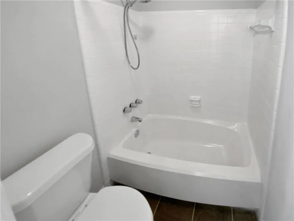 504 Vicksburg Place, Atlanta, Georgia 30350, 3 Bedrooms Bedrooms, ,2 BathroomsBathrooms,Residential,For Sale,504 Vicksburg Place,7491433