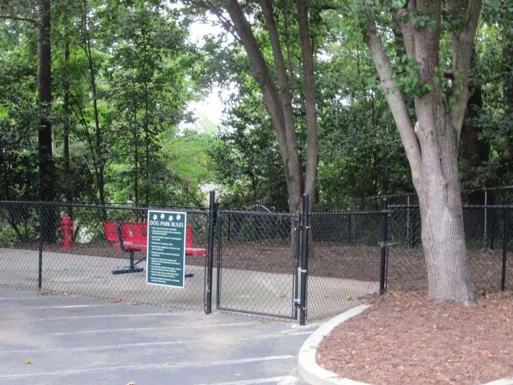 6940 Roswell Road Unit 20b, Sandy Springs, Georgia 30328, 2 Bedrooms Bedrooms, ,1 BathroomBathrooms,Residential,Sold,6940 Roswell Road Unit 20b,5747418