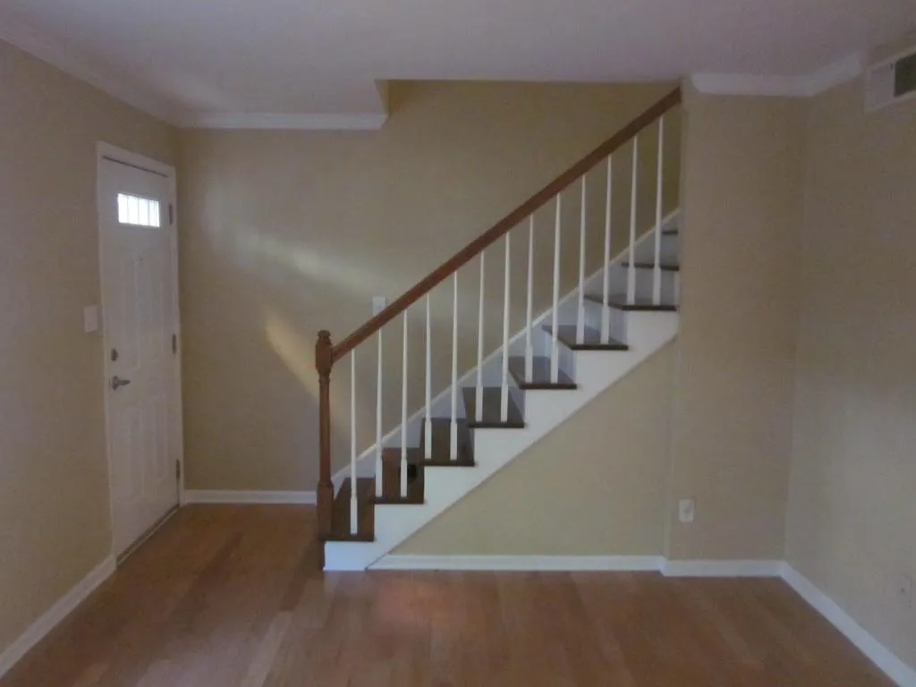 6940 Roswell Road Unit 20b, Sandy Springs, Georgia 30328, 2 Bedrooms Bedrooms, ,1 BathroomBathrooms,Residential,Sold,6940 Roswell Road Unit 20b,5747418