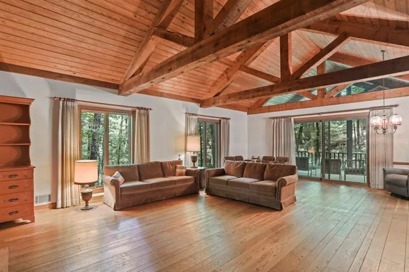 7 Wildwood Valley, Sandy Springs, Georgia 30350, 3 Bedrooms Bedrooms, ,3 BathroomsBathrooms,Residential,Sold,7 Wildwood Valley,6637970