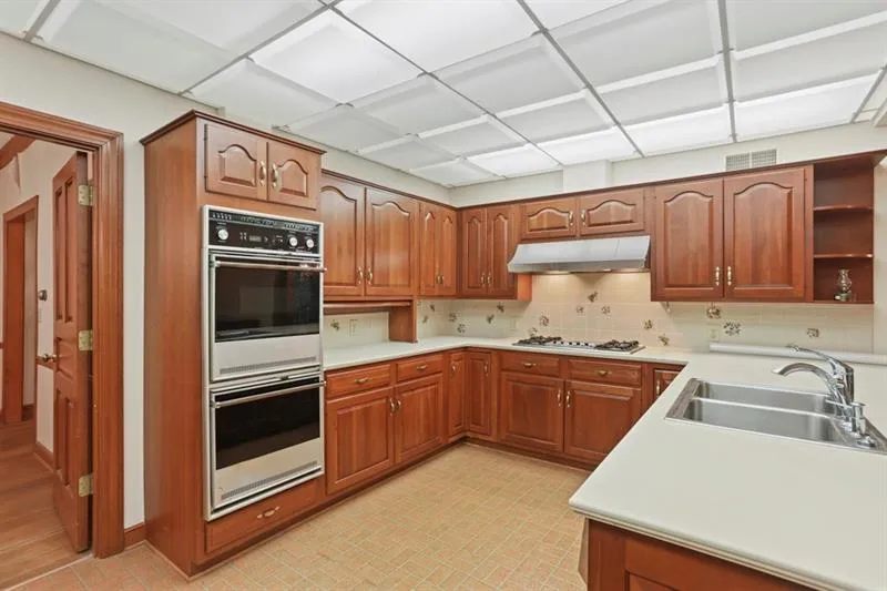 7 Wildwood Valley, Sandy Springs, Georgia 30350, 3 Bedrooms Bedrooms, ,3 BathroomsBathrooms,Residential,Sold,7 Wildwood Valley,6637970