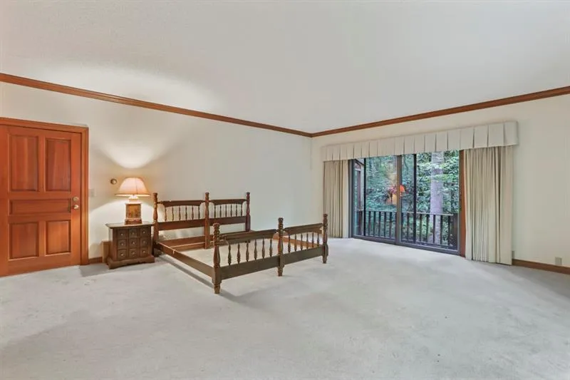 7 Wildwood Valley, Sandy Springs, Georgia 30350, 3 Bedrooms Bedrooms, ,3 BathroomsBathrooms,Residential,Sold,7 Wildwood Valley,6637970