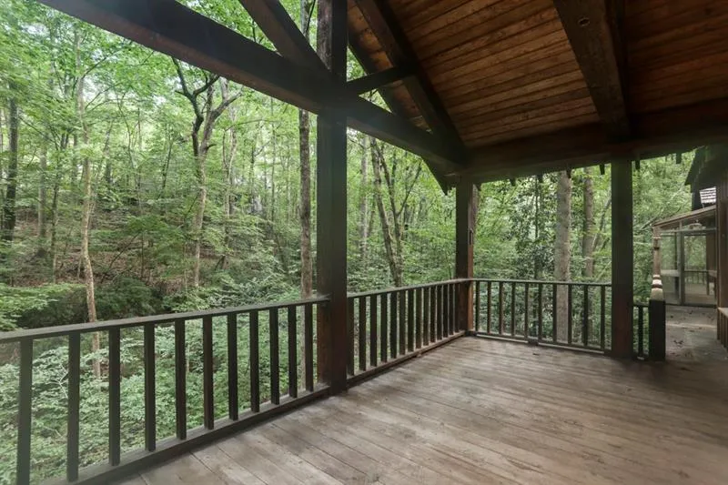 7 Wildwood Valley, Sandy Springs, Georgia 30350, 3 Bedrooms Bedrooms, ,3 BathroomsBathrooms,Residential,Sold,7 Wildwood Valley,6637970