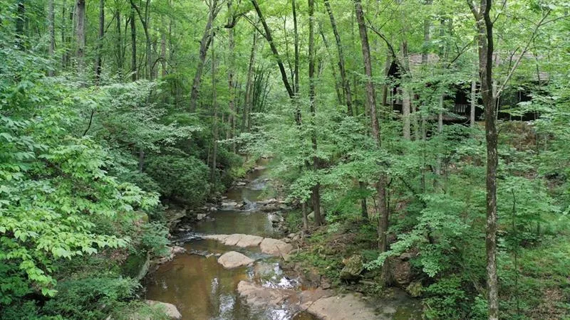 7 Wildwood Valley, Sandy Springs, Georgia 30350, 3 Bedrooms Bedrooms, ,3 BathroomsBathrooms,Residential,Sold,7 Wildwood Valley,6637970