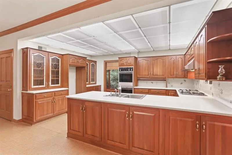 7 Wildwood Valley, Sandy Springs, Georgia 30350, 3 Bedrooms Bedrooms, ,3 BathroomsBathrooms,Residential,Sold,7 Wildwood Valley,6637970