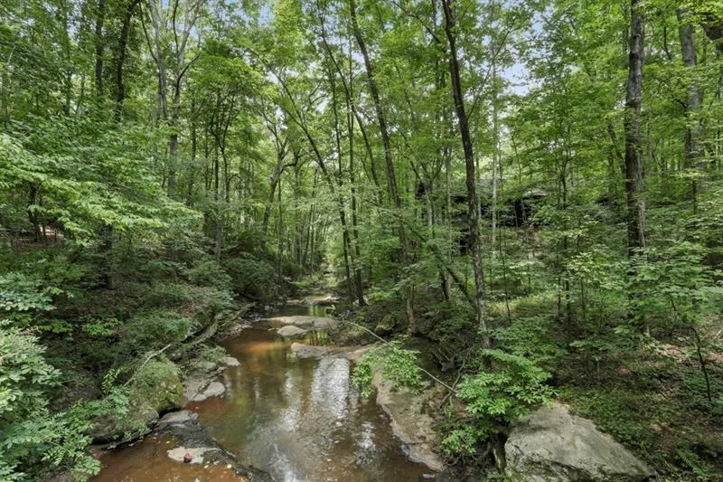 7 Wildwood Valley, Sandy Springs, Georgia 30350, 3 Bedrooms Bedrooms, ,3 BathroomsBathrooms,Residential,Sold,7 Wildwood Valley,6637970