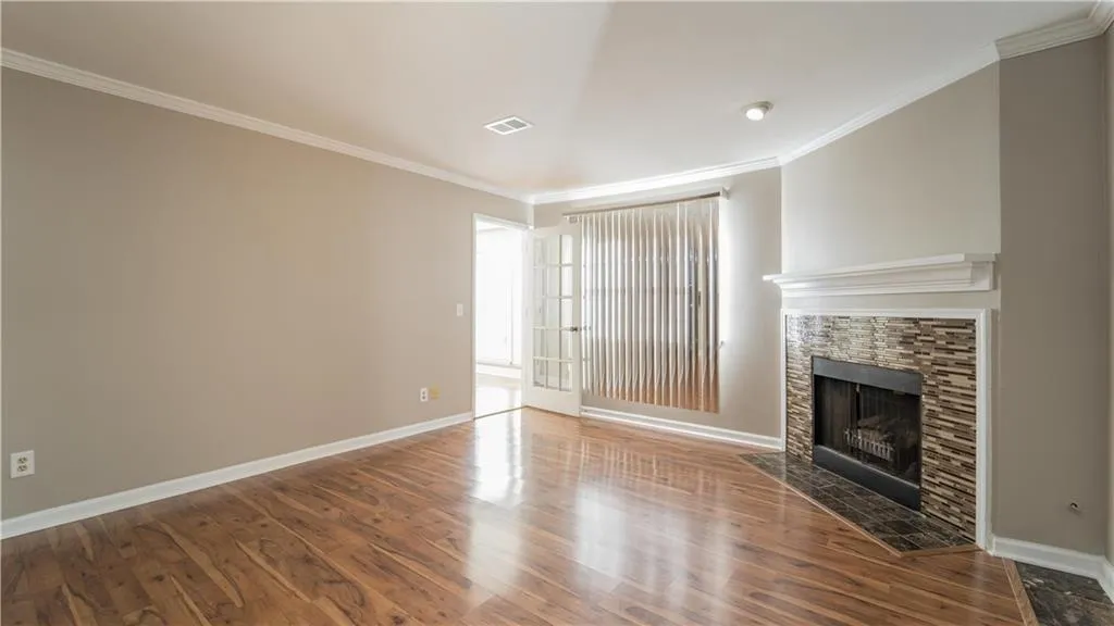 109 Barrington Hills Drive, Sandy Springs, Georgia 30350, 2 Bedrooms Bedrooms, ,2 BathroomsBathrooms,Residential,Sold,109 Barrington Hills Drive,6836110