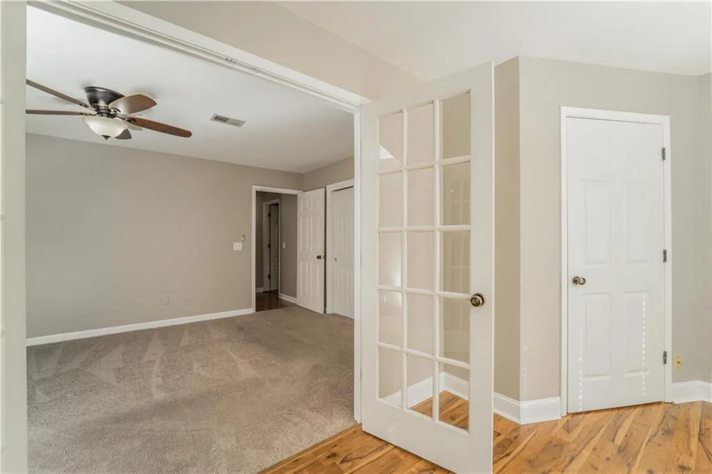 109 Barrington Hills Drive, Sandy Springs, Georgia 30350, 2 Bedrooms Bedrooms, ,2 BathroomsBathrooms,Residential,Sold,109 Barrington Hills Drive,6836110