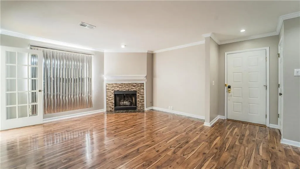 109 Barrington Hills Drive, Sandy Springs, Georgia 30350, 2 Bedrooms Bedrooms, ,2 BathroomsBathrooms,Residential,Sold,109 Barrington Hills Drive,6836110