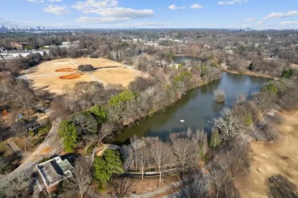 206 11th Street Ne Unit 205, Atlanta, Georgia 30309, 1 Bedroom Bedrooms, ,1 BathroomBathrooms,Residential,For Sale,206 11th Street Ne Unit 205,7548253