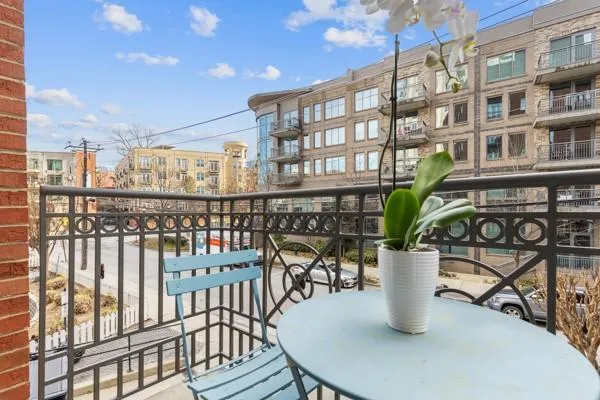 206 11th Street Ne Unit 205, Atlanta, Georgia 30309, 1 Bedroom Bedrooms, ,1 BathroomBathrooms,Residential,For Sale,206 11th Street Ne Unit 205,7548253