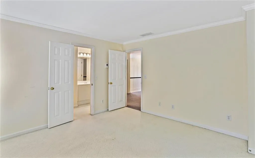 7155 Roswell Road Unit 45, Sandy Springs, Georgia 30328, 4 Bedrooms Bedrooms, ,2 BathroomsBathrooms,Residential,Sold,7155 Roswell Road Unit 45,6865742