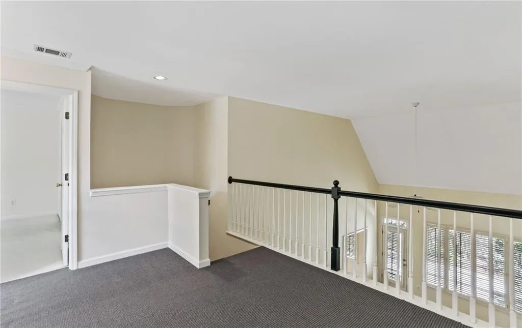 7155 Roswell Road Unit 45, Sandy Springs, Georgia 30328, 4 Bedrooms Bedrooms, ,2 BathroomsBathrooms,Residential,Sold,7155 Roswell Road Unit 45,6865742