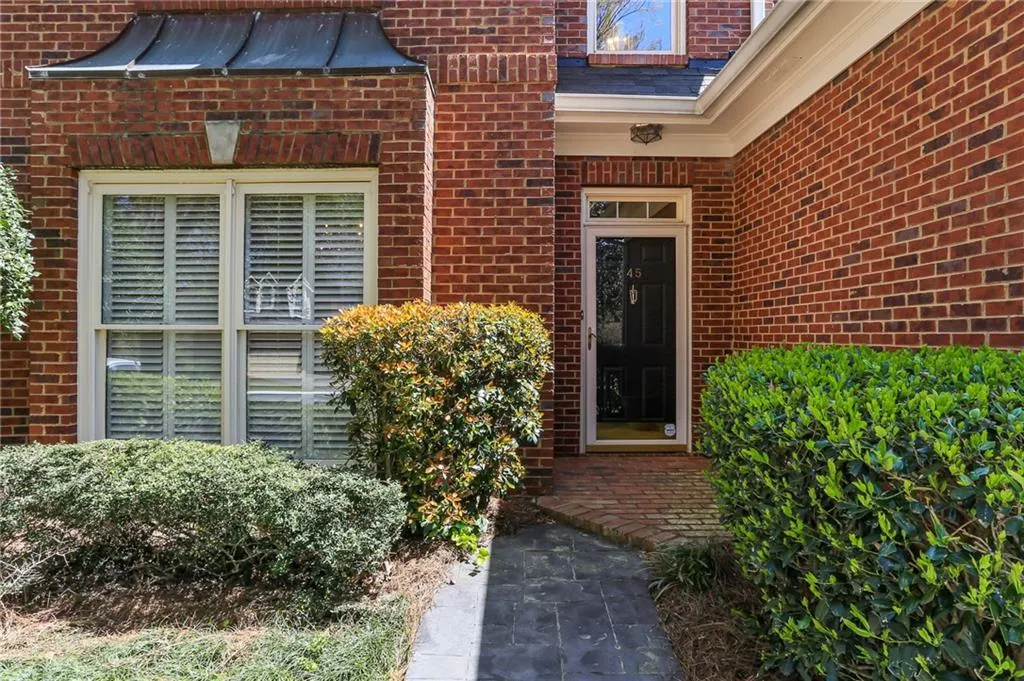 7155 Roswell Road Unit 45, Sandy Springs, Georgia 30328, 4 Bedrooms Bedrooms, ,2 BathroomsBathrooms,Residential,Sold,7155 Roswell Road Unit 45,6865742