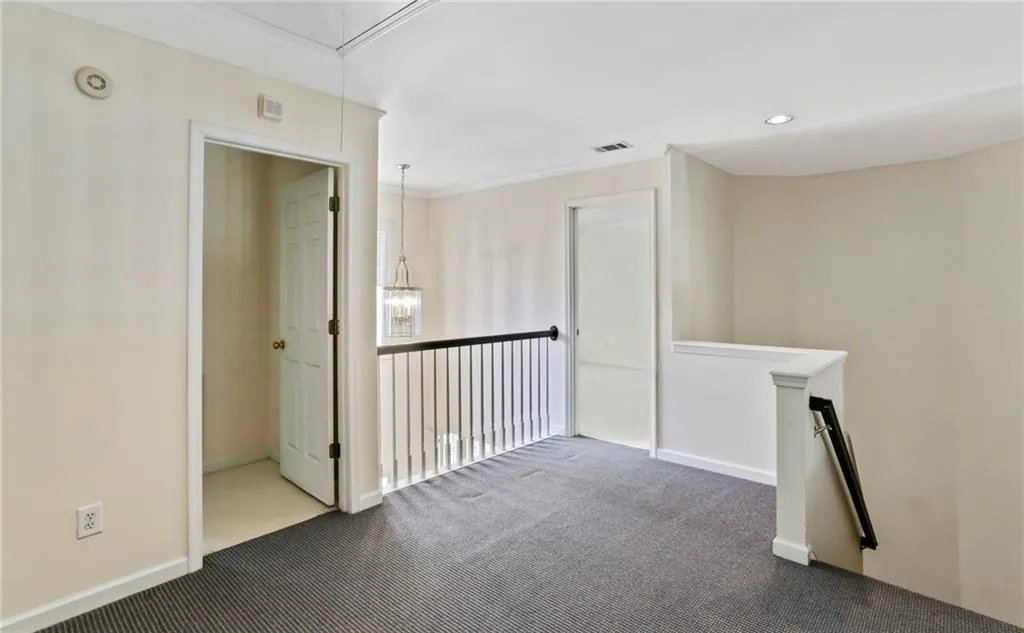 7155 Roswell Road Unit 45, Sandy Springs, Georgia 30328, 4 Bedrooms Bedrooms, ,2 BathroomsBathrooms,Residential,Sold,7155 Roswell Road Unit 45,6865742