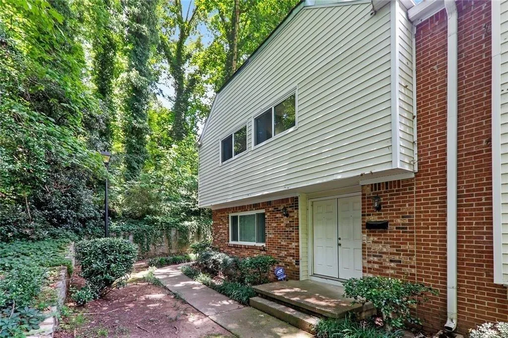 7158 Stonington Drive, Atlanta, Georgia 30328, 3 Bedrooms Bedrooms, ,2 BathroomsBathrooms,Residential,Sold,7158 Stonington Drive,6597297