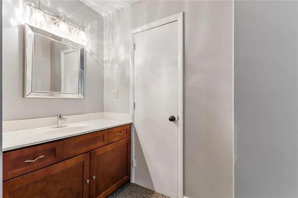 7158 Stonington Drive, Atlanta, Georgia 30328, 3 Bedrooms Bedrooms, ,2 BathroomsBathrooms,Residential,Sold,7158 Stonington Drive,6597297