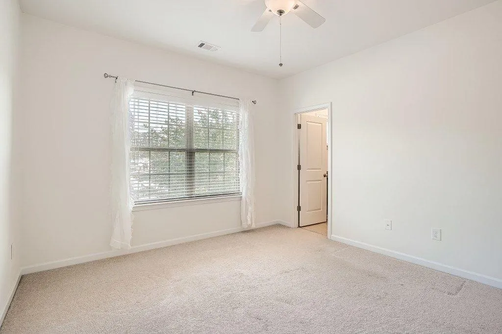 323 Alderwood Lane, Atlanta, Georgia 30328, 3 Bedrooms Bedrooms, ,3 BathroomsBathrooms,Residential,Sold,323 Alderwood Lane,7071581