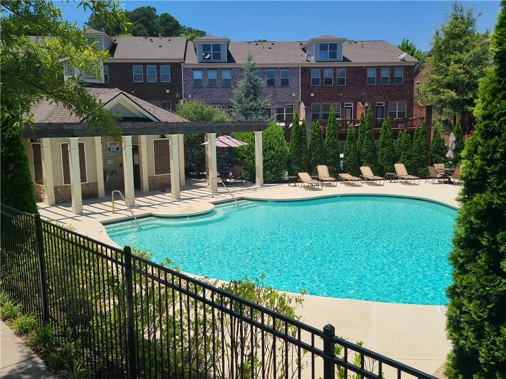 323 Alderwood Lane, Atlanta, Georgia 30328, 3 Bedrooms Bedrooms, ,3 BathroomsBathrooms,Residential,Sold,323 Alderwood Lane,7071581