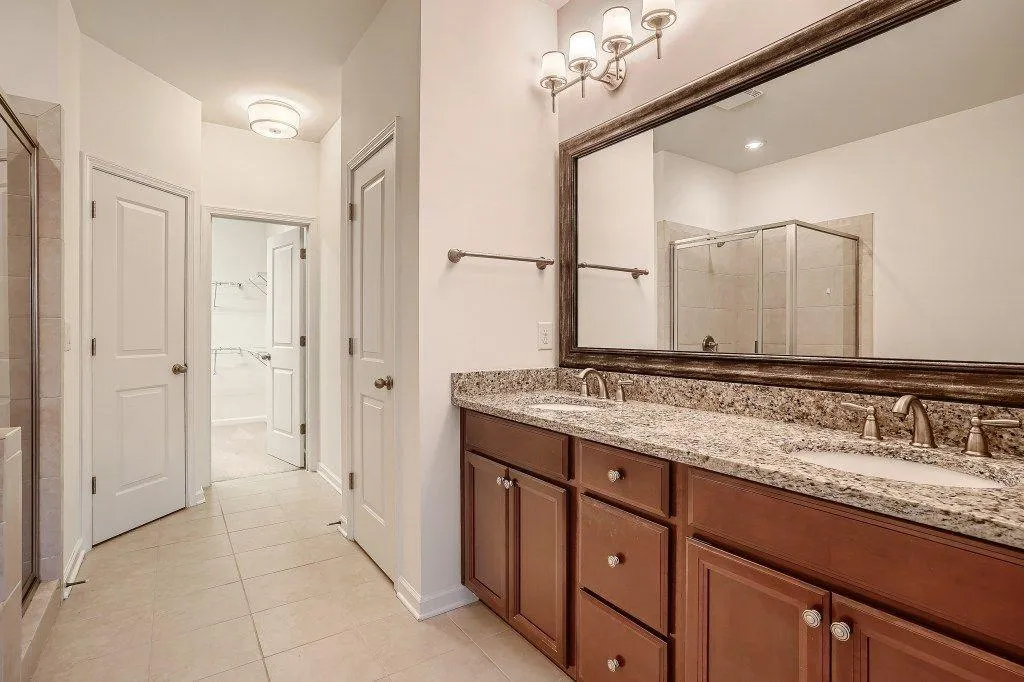 323 Alderwood Lane, Atlanta, Georgia 30328, 3 Bedrooms Bedrooms, ,3 BathroomsBathrooms,Residential,Sold,323 Alderwood Lane,7071581