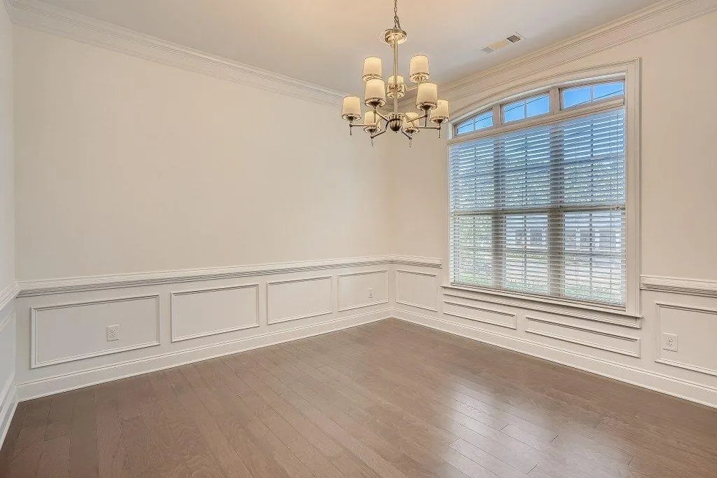 323 Alderwood Lane, Atlanta, Georgia 30328, 3 Bedrooms Bedrooms, ,3 BathroomsBathrooms,Residential,Sold,323 Alderwood Lane,7071581