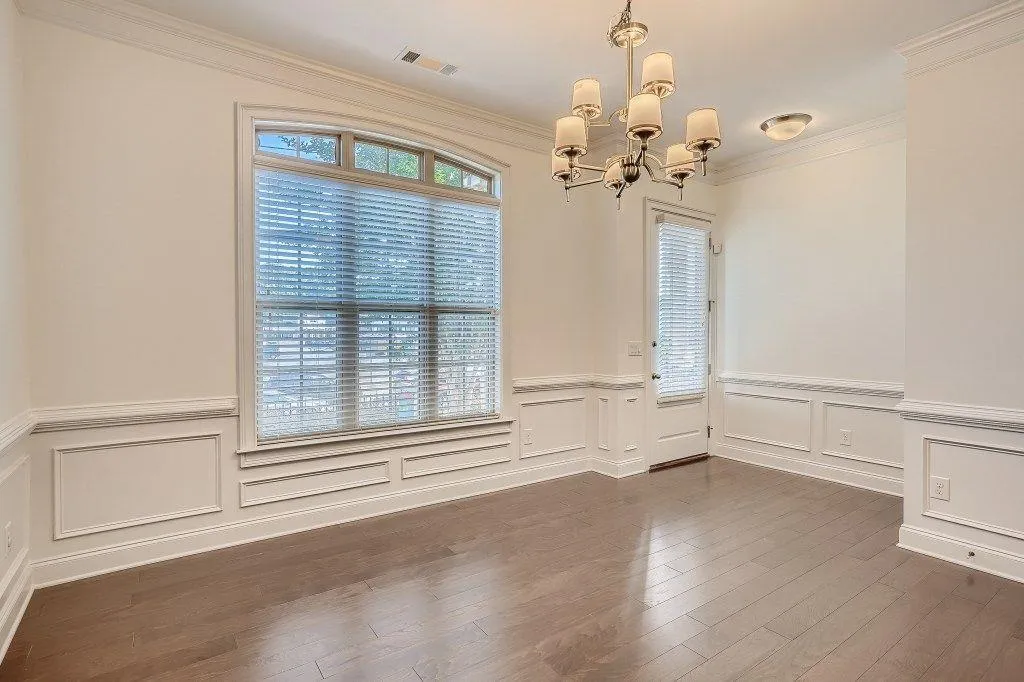 323 Alderwood Lane, Atlanta, Georgia 30328, 3 Bedrooms Bedrooms, ,3 BathroomsBathrooms,Residential,Sold,323 Alderwood Lane,7071581