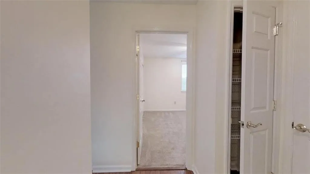 300 Johnson Ferry Road Ne Unit B509, Sandy Springs, Georgia 30328, 1 Bedroom Bedrooms, ,1 BathroomBathrooms,Residential,Sold,300 Johnson Ferry Road Ne Unit B509,6534086