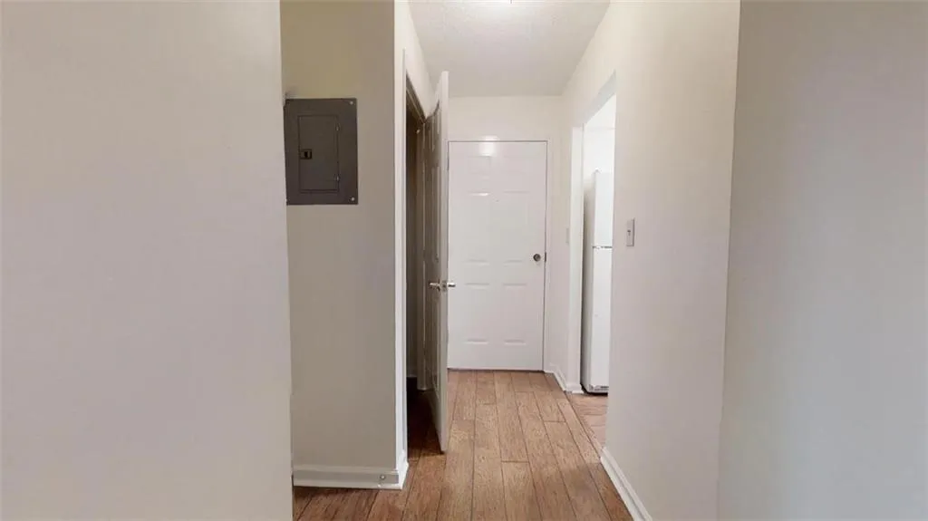 300 Johnson Ferry Road Ne Unit B509, Sandy Springs, Georgia 30328, 1 Bedroom Bedrooms, ,1 BathroomBathrooms,Residential,Sold,300 Johnson Ferry Road Ne Unit B509,6534086