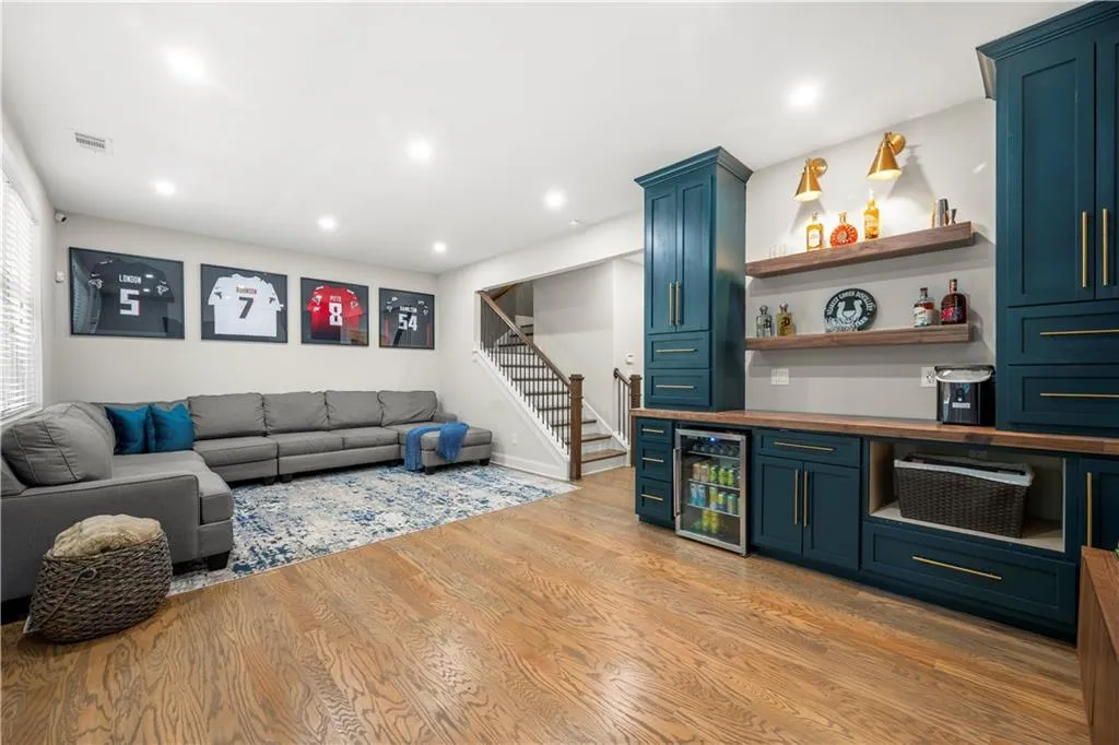 2087 Callaway Court Nw, Atlanta, Georgia 30318, 3 Bedrooms Bedrooms, ,3 BathroomsBathrooms,Residential,For Sale,2087 Callaway Court Nw,7644530
