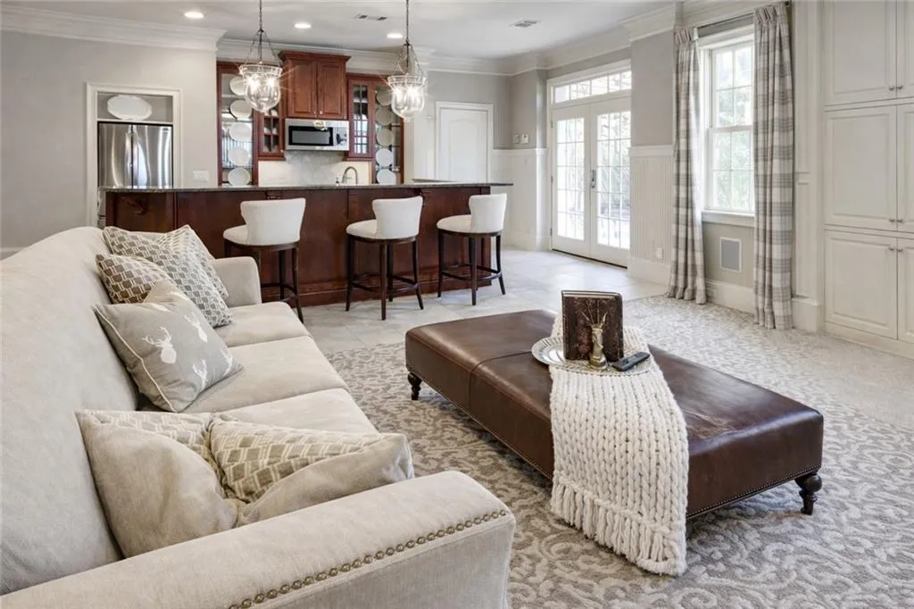 1005 Heards Ferry Road, Sandy Springs, Georgia 30328, 7 Bedrooms Bedrooms, ,7 BathroomsBathrooms,Residential,For Sale,1005 Heards Ferry Road,7721740
