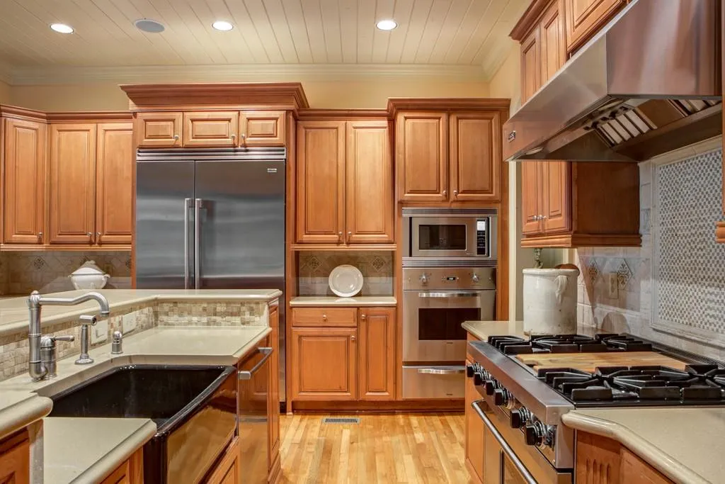 1005 Heards Ferry Road, Sandy Springs, Georgia 30328, 7 Bedrooms Bedrooms, ,7 BathroomsBathrooms,Residential,For Sale,1005 Heards Ferry Road,7721740