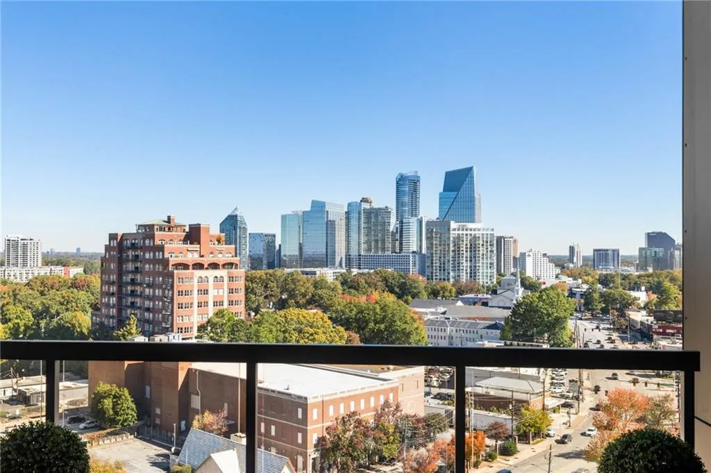 3107 Peachtree Road Ne Unit 1402, Atlanta, Georgia 30305, 3 Bedrooms Bedrooms, ,3 BathroomsBathrooms,Residential,For Sale,3107 Peachtree Road Ne Unit 1402,7675356