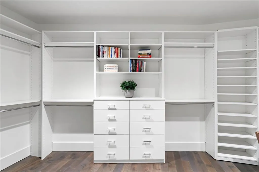 3107 Peachtree Road Ne Unit 1402, Atlanta, Georgia 30305, 3 Bedrooms Bedrooms, ,3 BathroomsBathrooms,Residential,For Sale,3107 Peachtree Road Ne Unit 1402,7675356