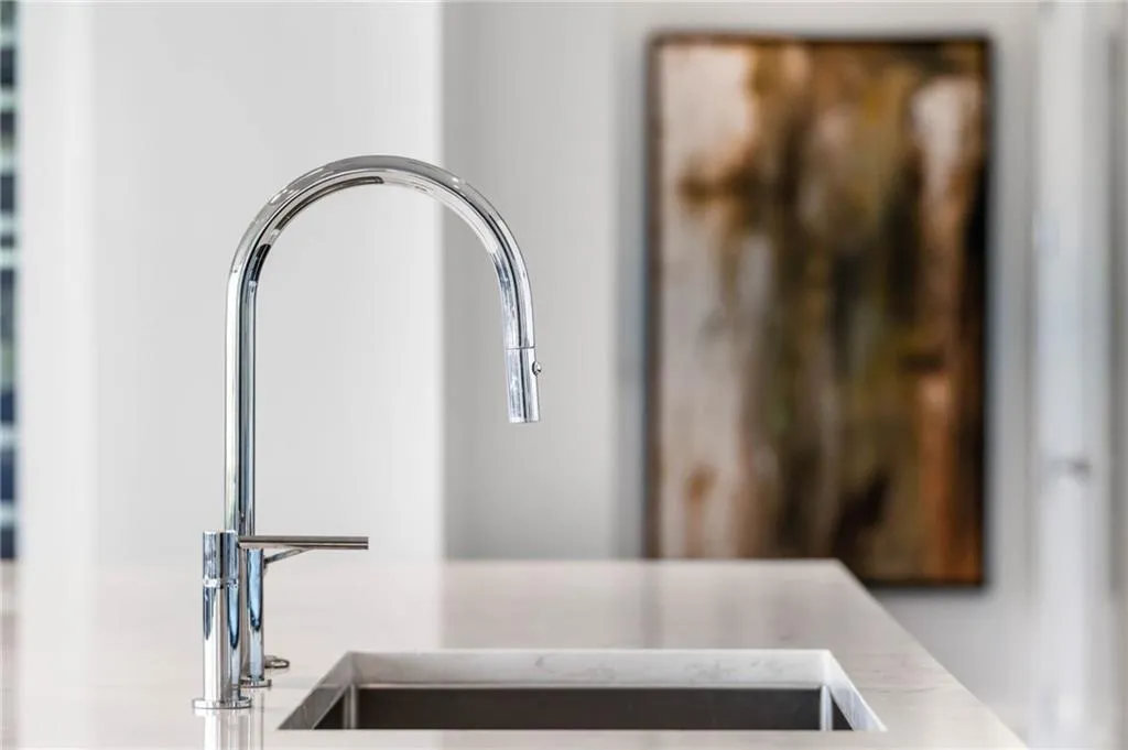 3107 Peachtree Road Ne Unit 1402, Atlanta, Georgia 30305, 3 Bedrooms Bedrooms, ,3 BathroomsBathrooms,Residential,For Sale,3107 Peachtree Road Ne Unit 1402,7675356