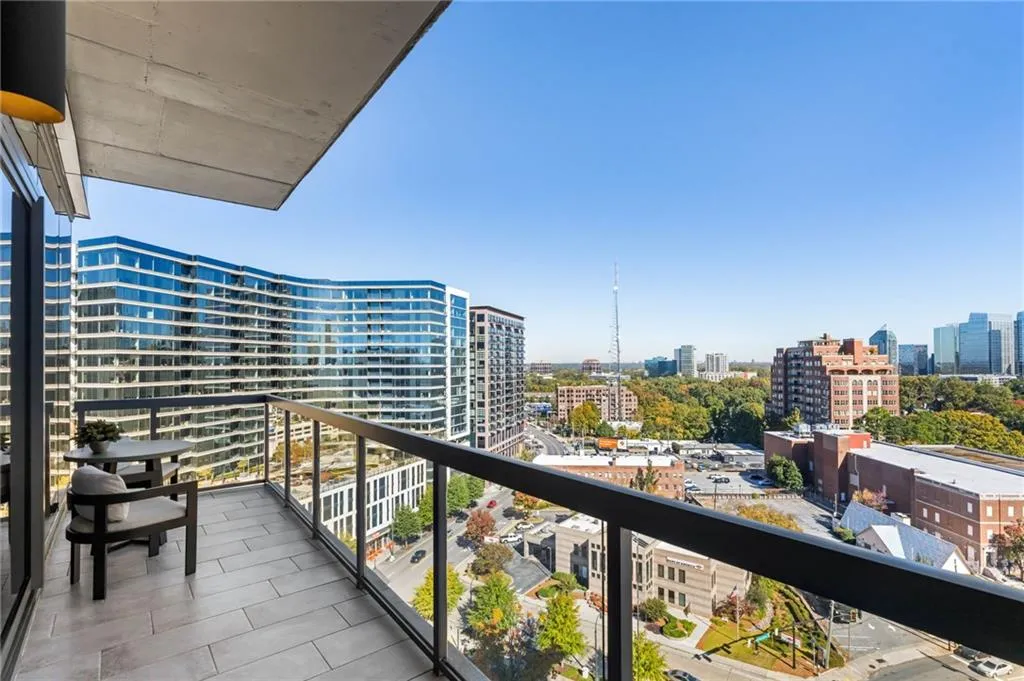 3107 Peachtree Road Ne Unit 1402, Atlanta, Georgia 30305, 3 Bedrooms Bedrooms, ,3 BathroomsBathrooms,Residential,For Sale,3107 Peachtree Road Ne Unit 1402,7675356