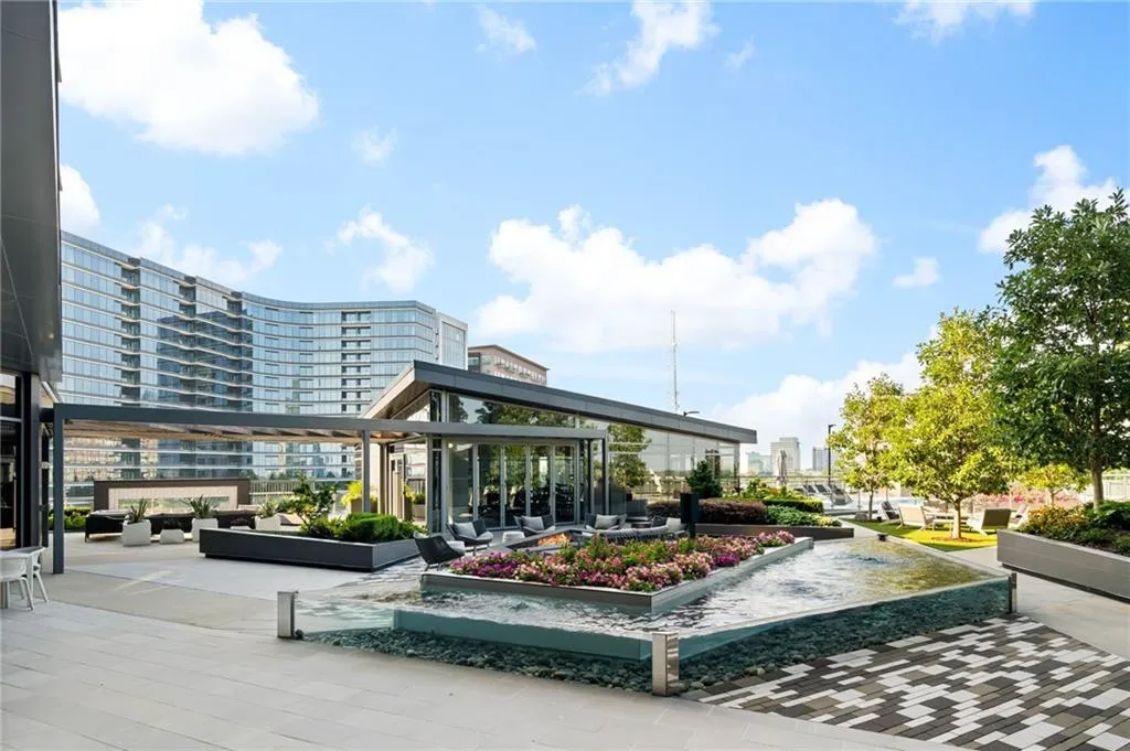 3107 Peachtree Road Ne Unit 1402, Atlanta, Georgia 30305, 3 Bedrooms Bedrooms, ,3 BathroomsBathrooms,Residential,For Sale,3107 Peachtree Road Ne Unit 1402,7675356