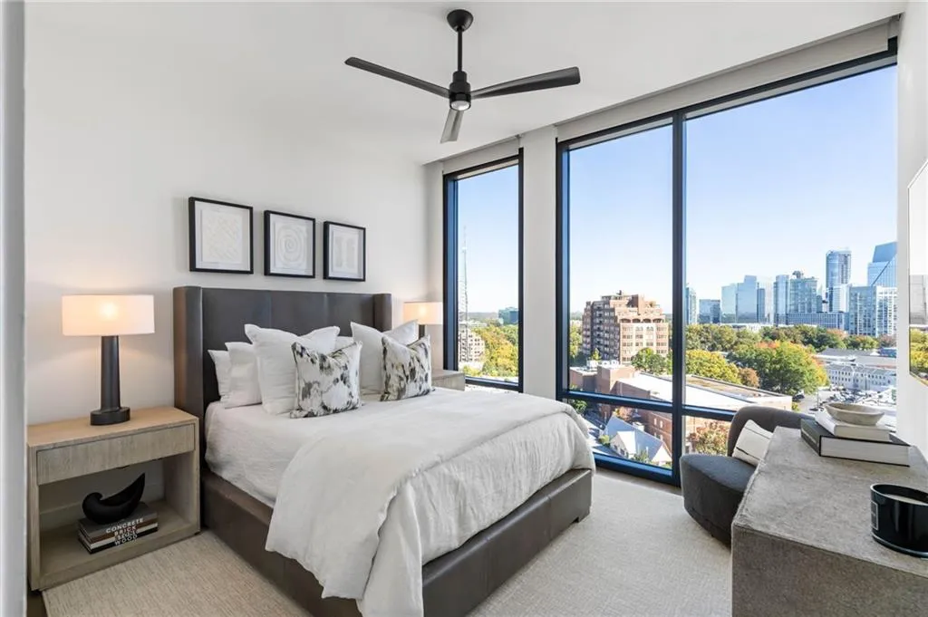 3107 Peachtree Road Ne Unit 1402, Atlanta, Georgia 30305, 3 Bedrooms Bedrooms, ,3 BathroomsBathrooms,Residential,For Sale,3107 Peachtree Road Ne Unit 1402,7675356