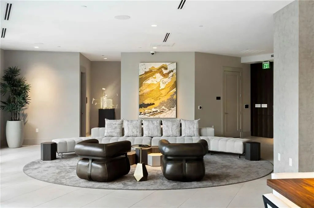 3107 Peachtree Road Ne Unit 1402, Atlanta, Georgia 30305, 3 Bedrooms Bedrooms, ,3 BathroomsBathrooms,Residential,For Sale,3107 Peachtree Road Ne Unit 1402,7675356