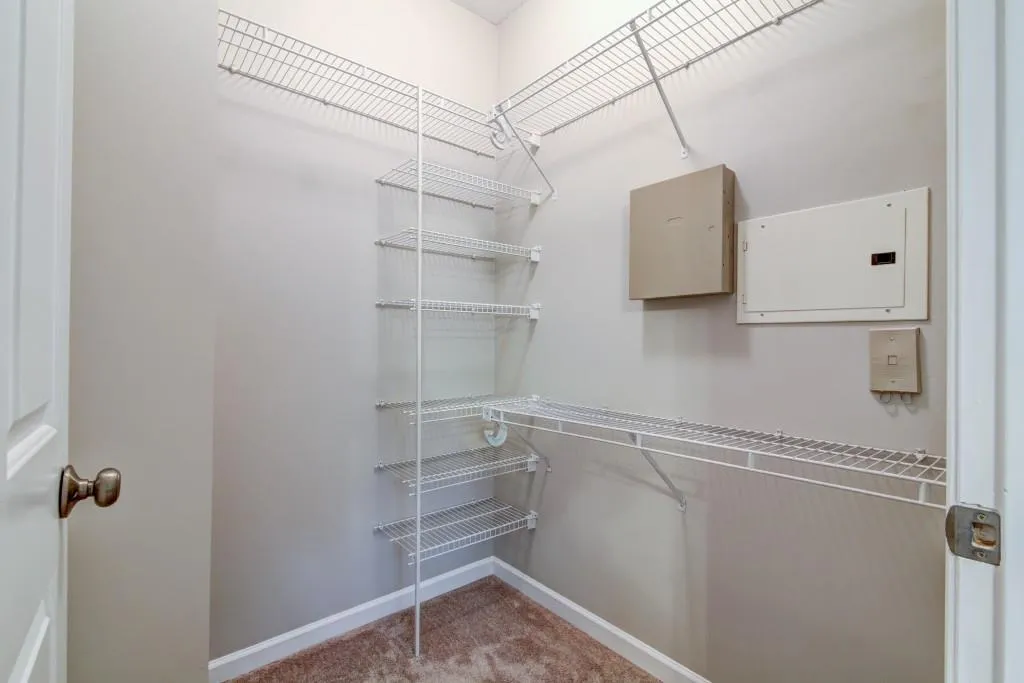 5559 Glenridge Drive Unit 1408, Sandy Springs, Georgia 30342, 1 Bedroom Bedrooms, ,1 BathroomBathrooms,Residential,Sold,5559 Glenridge Drive Unit 1408,6087163