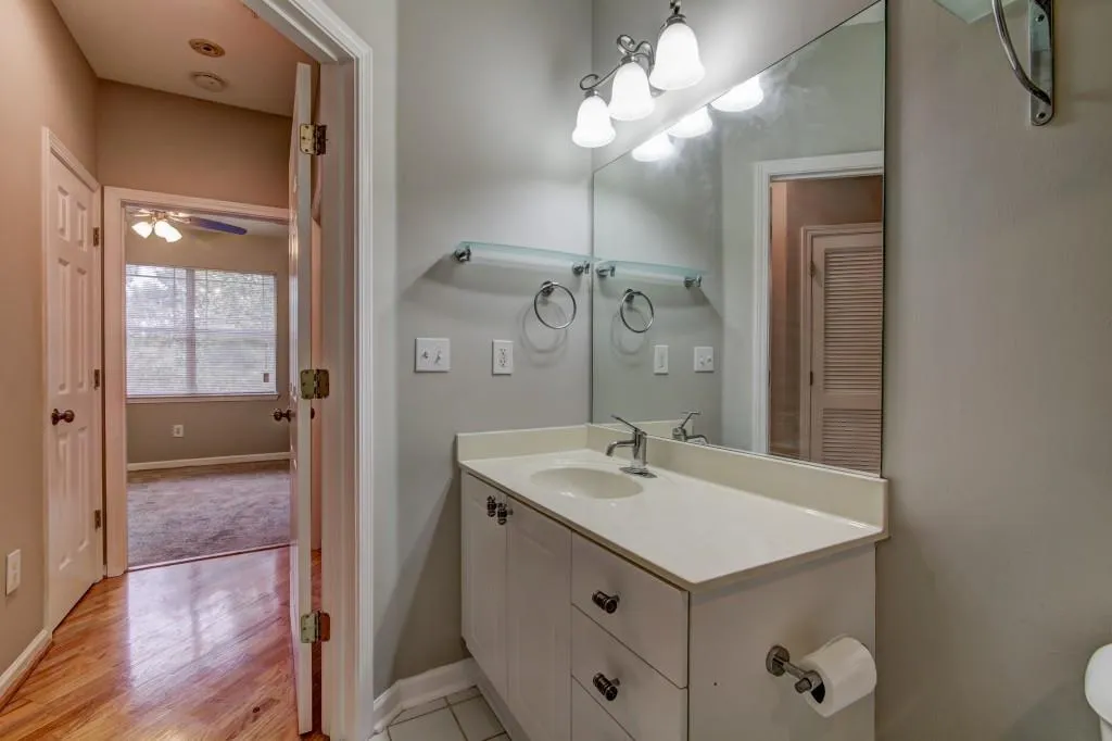 5559 Glenridge Drive Unit 1408, Sandy Springs, Georgia 30342, 1 Bedroom Bedrooms, ,1 BathroomBathrooms,Residential,Sold,5559 Glenridge Drive Unit 1408,6087163