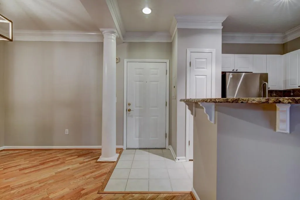 5559 Glenridge Drive Unit 1408, Sandy Springs, Georgia 30342, 1 Bedroom Bedrooms, ,1 BathroomBathrooms,Residential,Sold,5559 Glenridge Drive Unit 1408,6087163