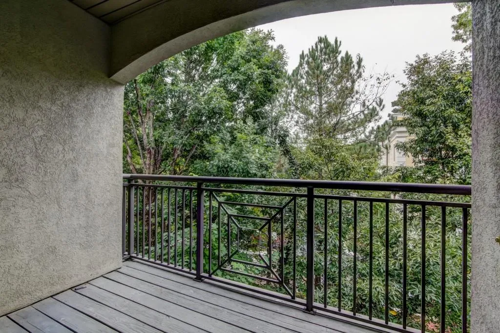 5559 Glenridge Drive Unit 1408, Sandy Springs, Georgia 30342, 1 Bedroom Bedrooms, ,1 BathroomBathrooms,Residential,Sold,5559 Glenridge Drive Unit 1408,6087163