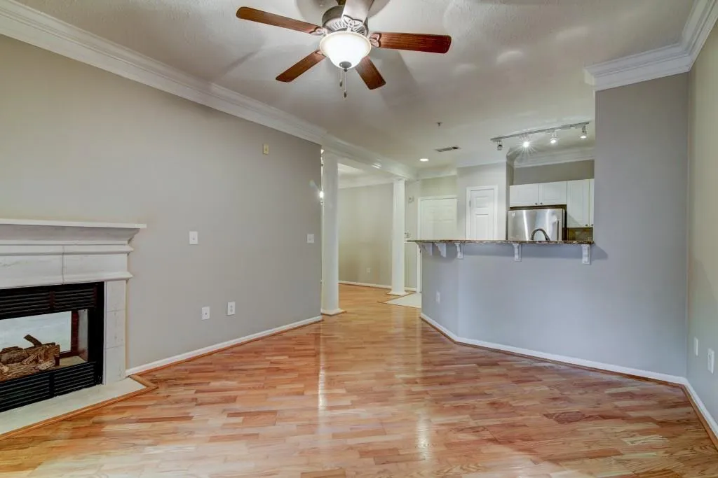 5559 Glenridge Drive Unit 1408, Sandy Springs, Georgia 30342, 1 Bedroom Bedrooms, ,1 BathroomBathrooms,Residential,Sold,5559 Glenridge Drive Unit 1408,6087163