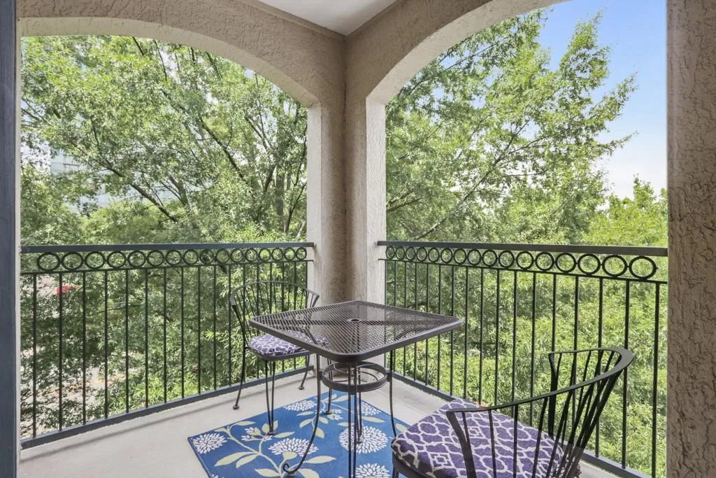 955 Juniper Street Ne Unit 4332, Atlanta, Georgia 30309, 1 Bedroom Bedrooms, ,1 BathroomBathrooms,Residential,Sold,955 Juniper Street Ne Unit 4332,6044399