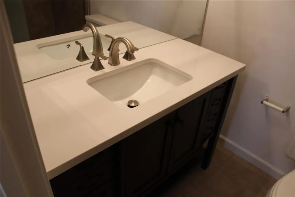 310 Barrington Hills Drive Unit 310, Sandy Springs, Georgia 30350, 2 Bedrooms Bedrooms, ,2 BathroomsBathrooms,Residential,Sold,310 Barrington Hills Drive Unit 310,5824844